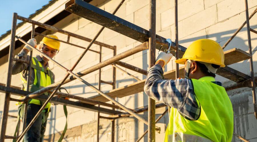 Professional residential roofers in Essexville, MI
